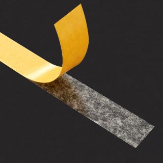 Doppelseitiges Klebeband aus Papiervlies mit Synthesekautschuk-Klebstoff